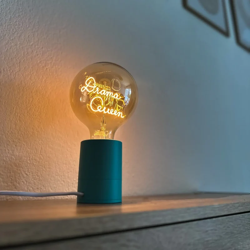 Ampoule décorative LED "Drama Queen" - Message In The Bulb