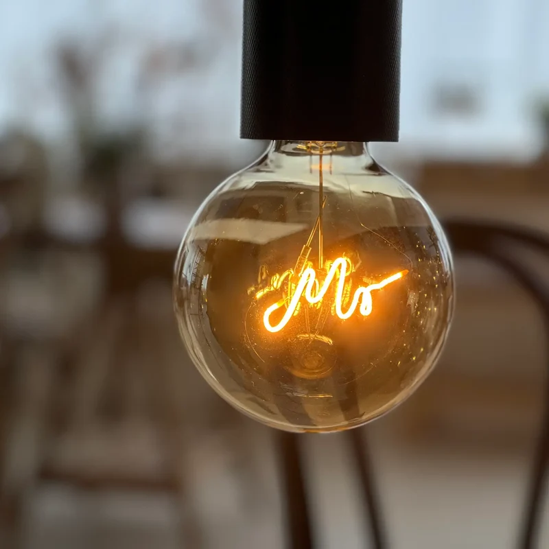 Ampoule décorative LED "MR" à suspendre - Message In The Bulb