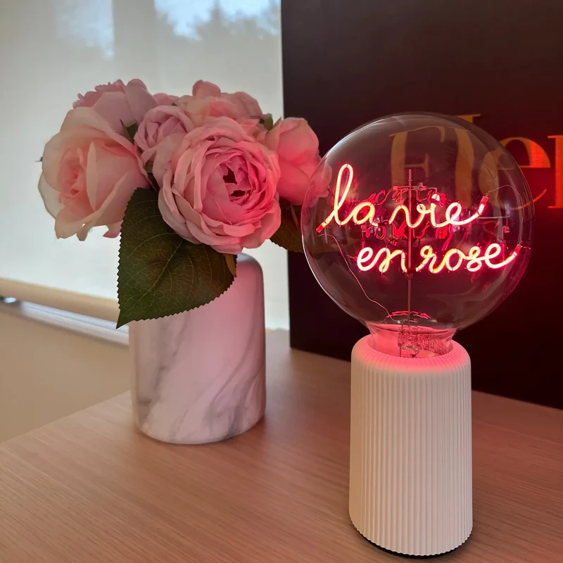 Ampoule décorative LED sans Fil "La vie en Rose" - Message In The Bulb