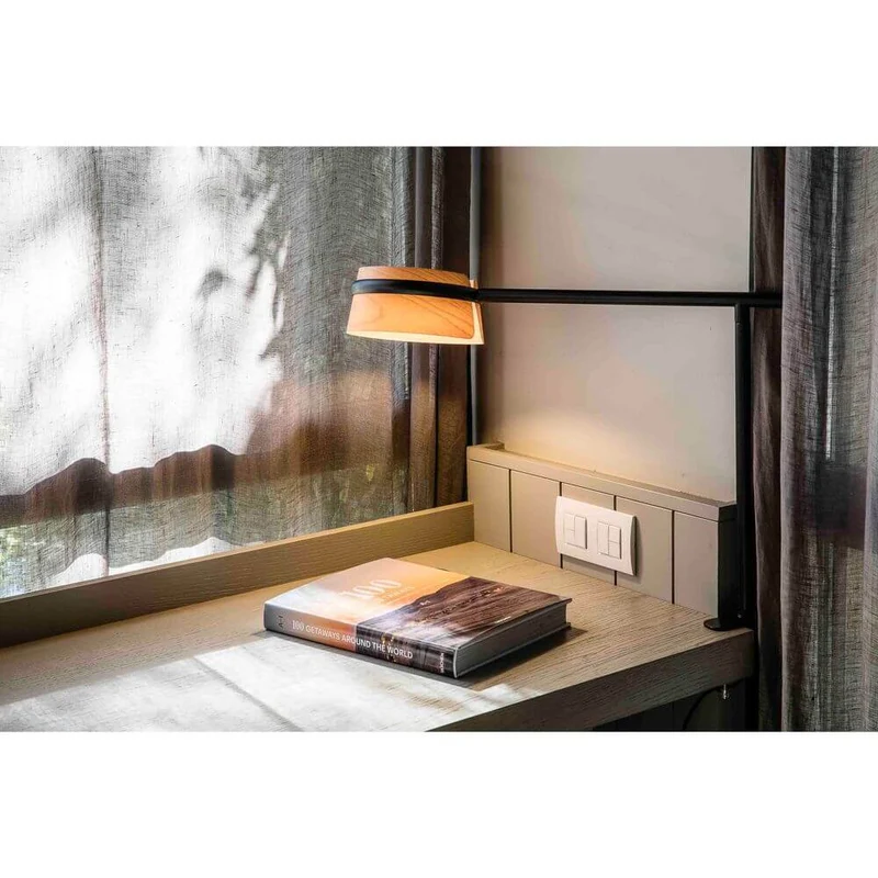 LED Tischlampe LOOP Schwarz, Braun