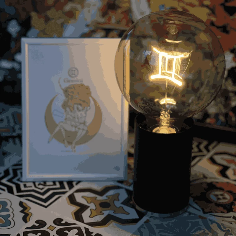 Ampoule décorative LED "Zodiac - Gemeaux" - Message In The Bulb