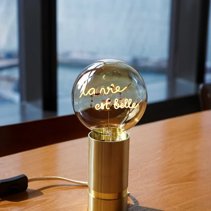 Ampoule décorative LED "La vie est Belle" - Message In The Bulb