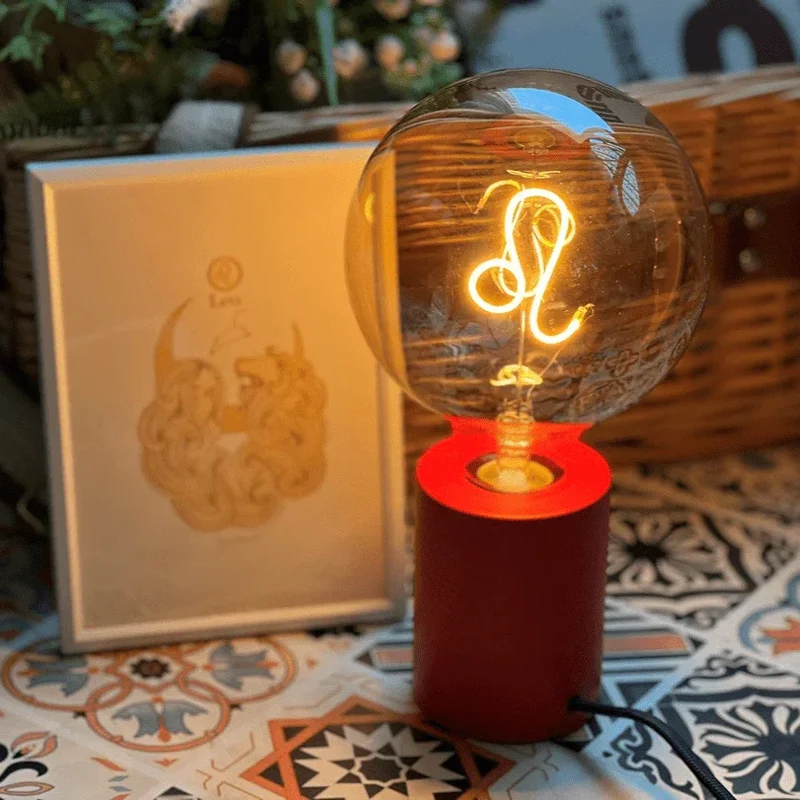 Ampoule décorative LED "Zodiac - Lion" - Message In The Bulb