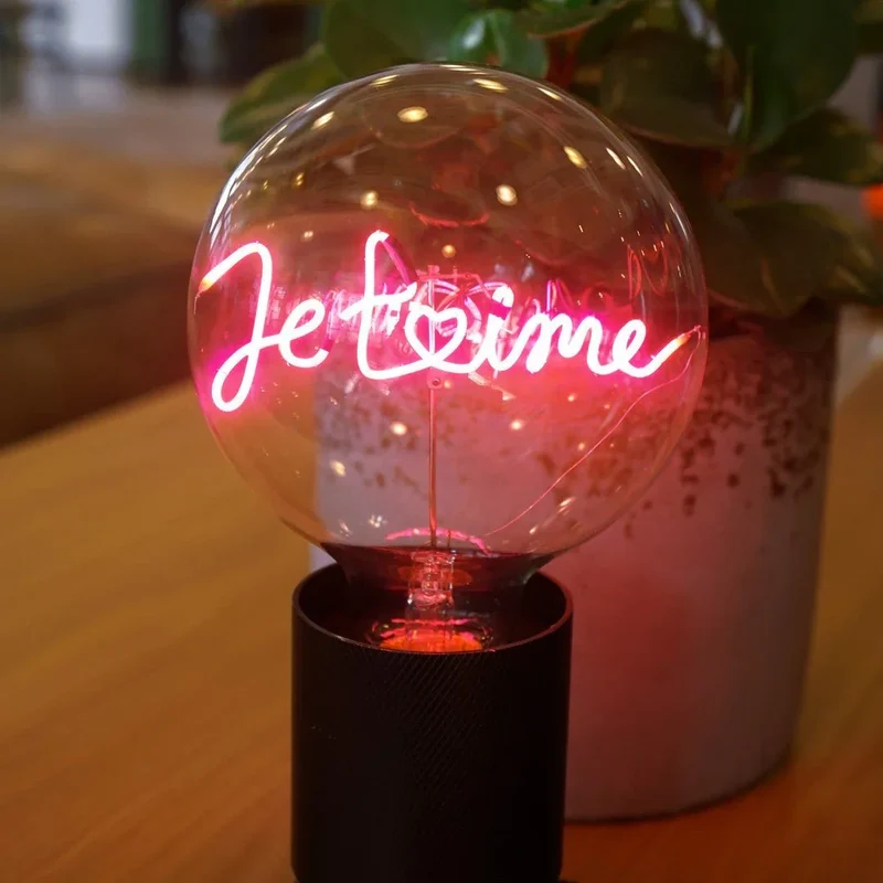 Ampoule décorative LED "Je T'aime" - Message In The Bulb