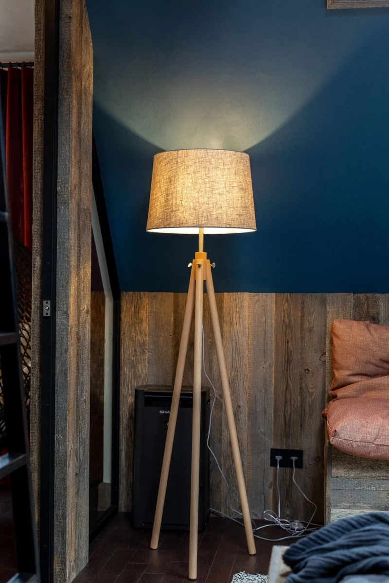Lampadaire Design Beige