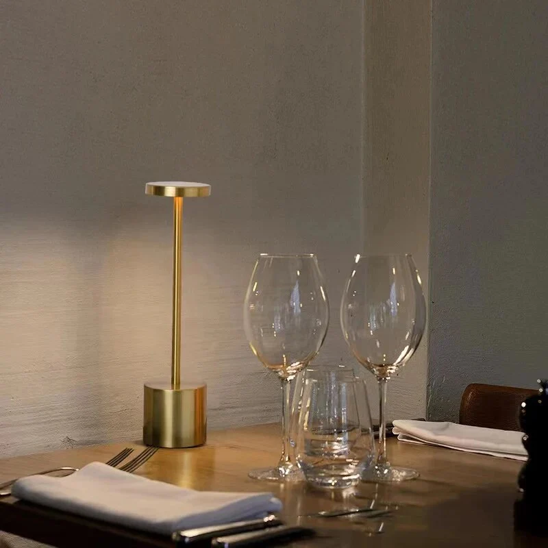 Lampe à poser design ~ KELY