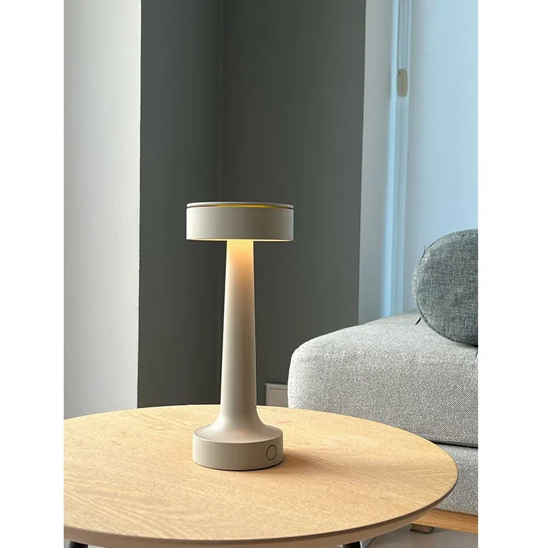BUDDY T1 - PORTABLE BORDLAMPE - MAT GRÅ