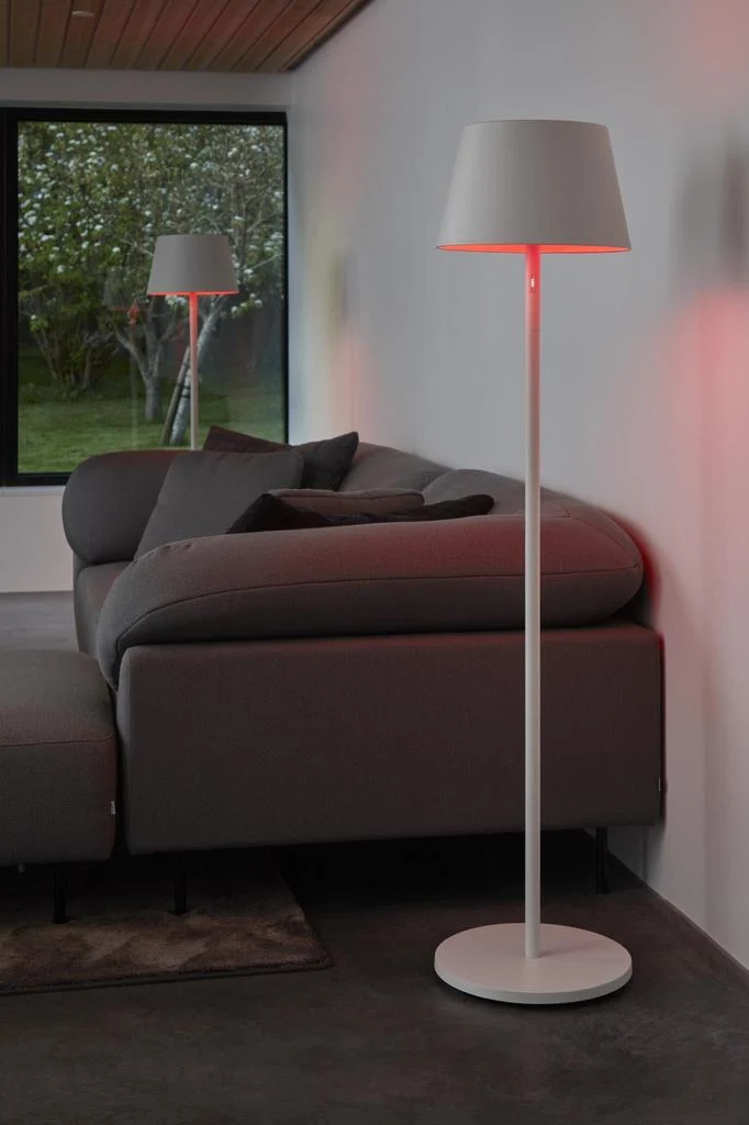 Modi Transportabel Gulvlampe Hvid - Loom Design