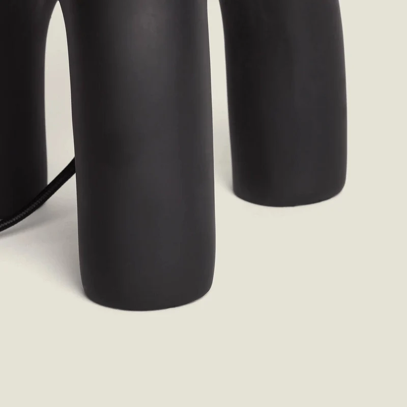 Lampe noire nordique