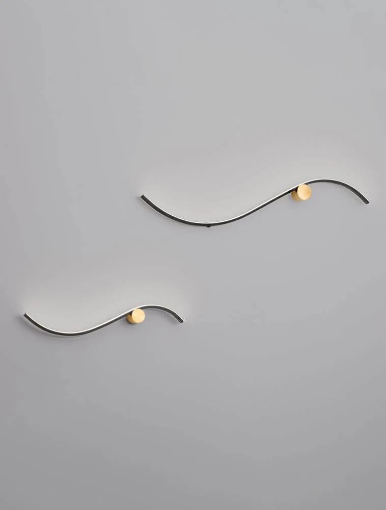 Kima LED Wandleuchte Geschwungen 3000K Schwarz, Gold