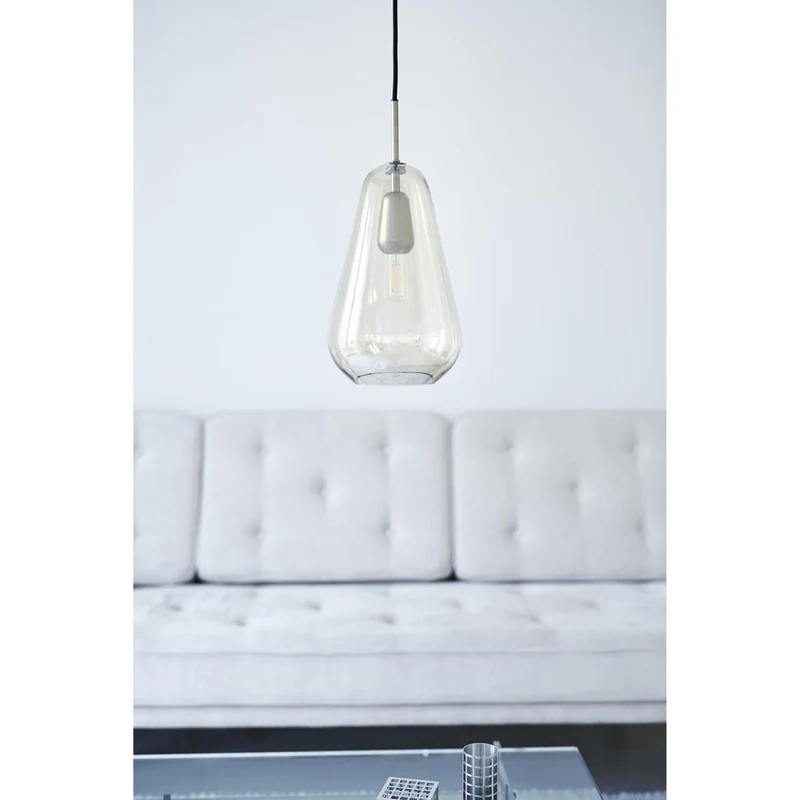 Anoli 1 Medium Pendel - Nordic Gold/Gold i elegant dråbedesign af Sofie Refer