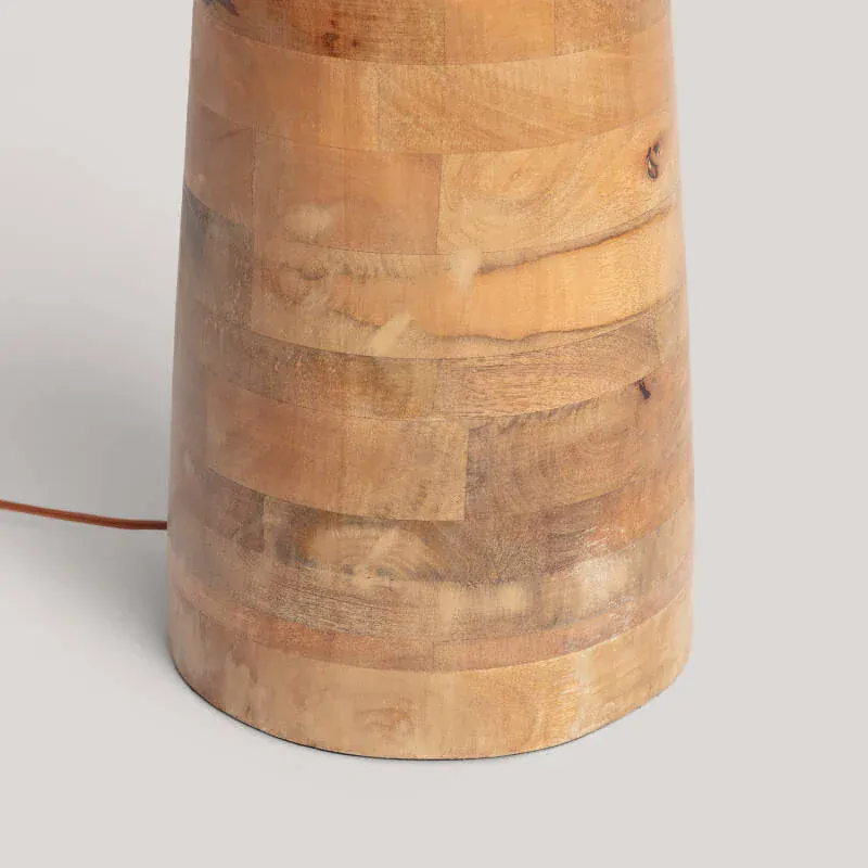 Lampe de salon en cone bois