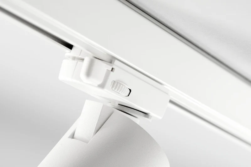 FOCUS+ TRACK 3PH 3000K WHITE