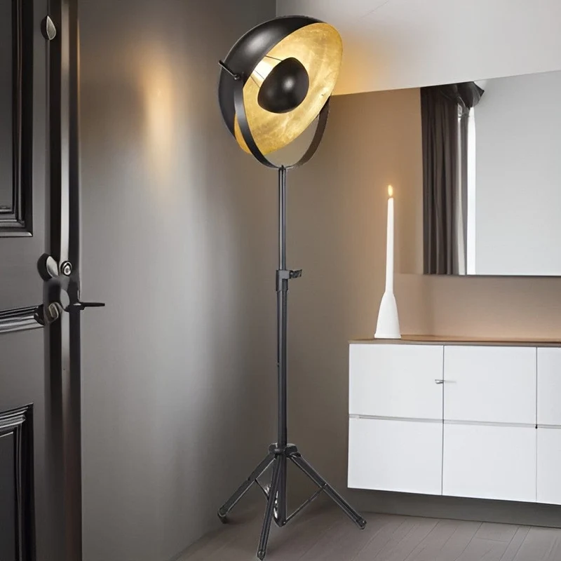 Lampe Sur Pied Noir Et Dore