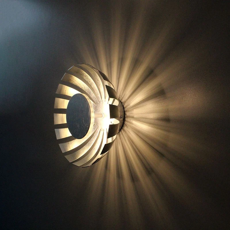 LED Wand- & Deckenleuchte Flare S Silberfarben