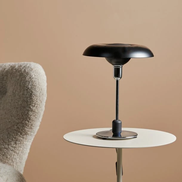 Ra250 mm Desk Metal Sort (G9 40w) - Designed 1931 - Bordlampe