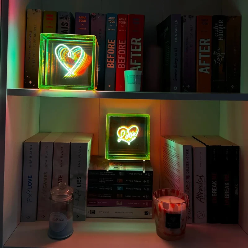 Cube lumineux sans fil "LOVE" - Message In The Box