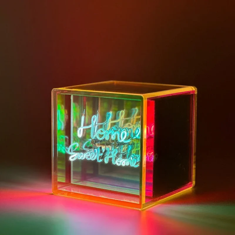 Cube lumineux sans fil "HOME SWEET HOME" - Message In The Box