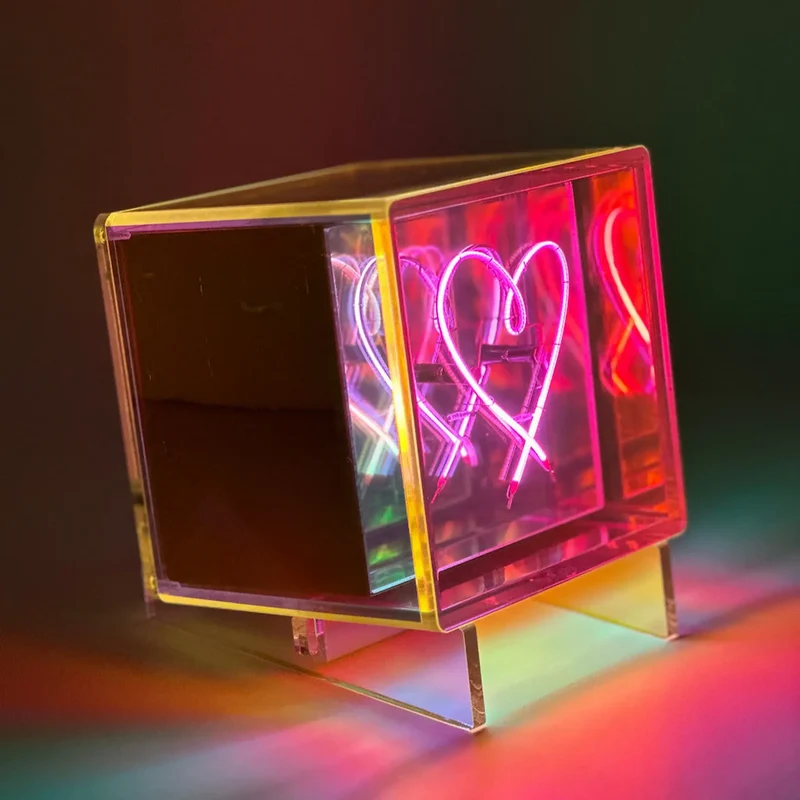Cube lumineux sans fil "HEART" - Message In The Box