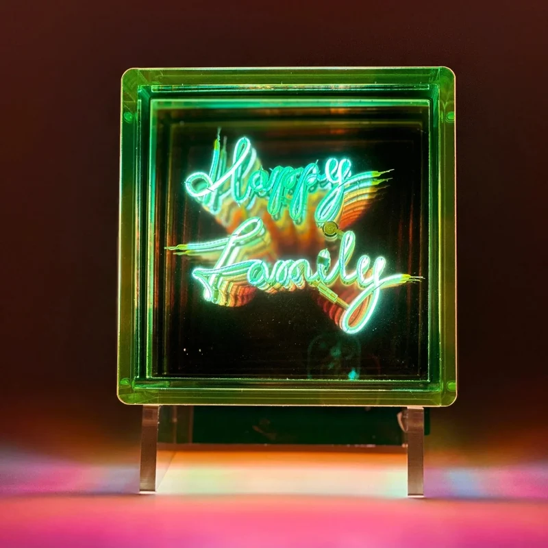 Cube lumineux sans fil "HAPPY FAMILY" - Message In The Box