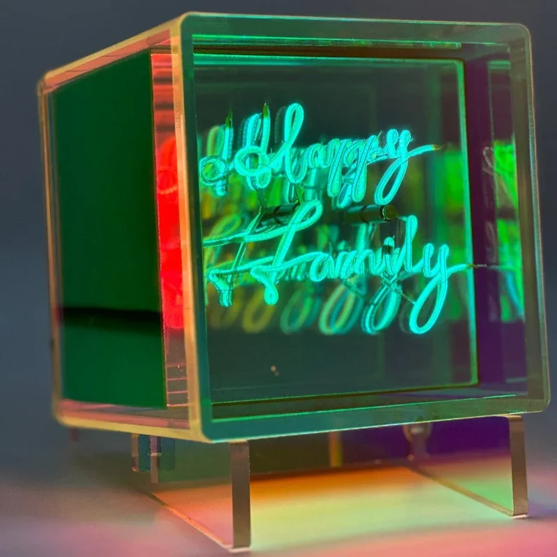 Cube lumineux sans fil "HAPPY FAMILY" - Message In The Box