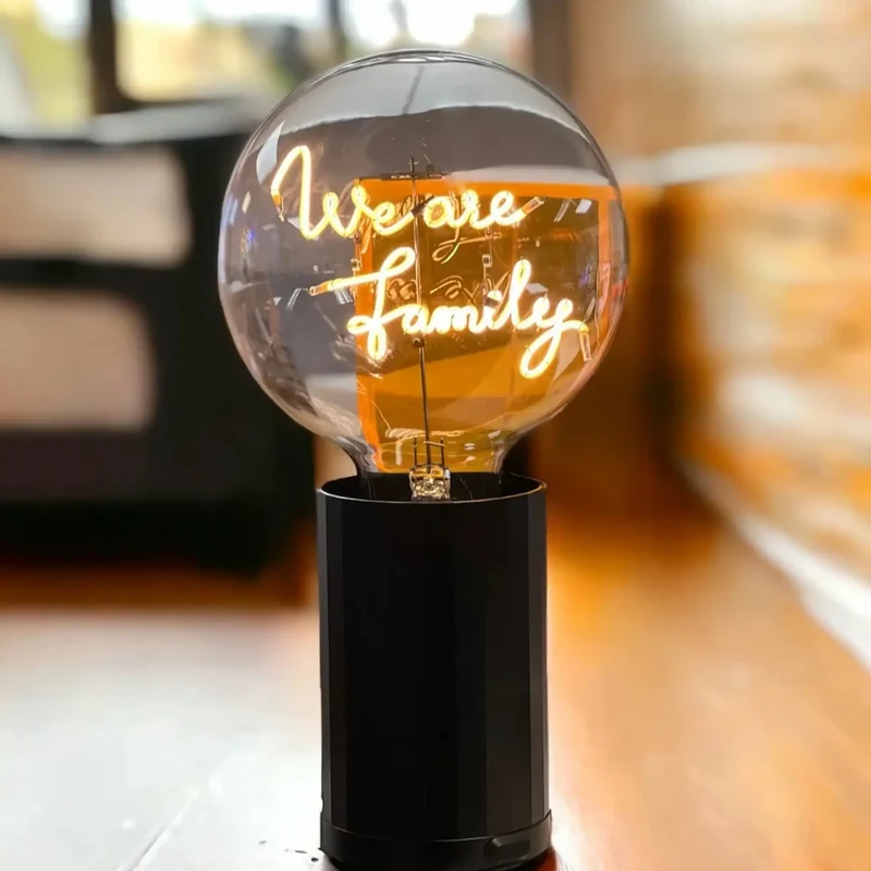 Ampoule décorative LED sans Fil "We are Family" - Message In The Bulb