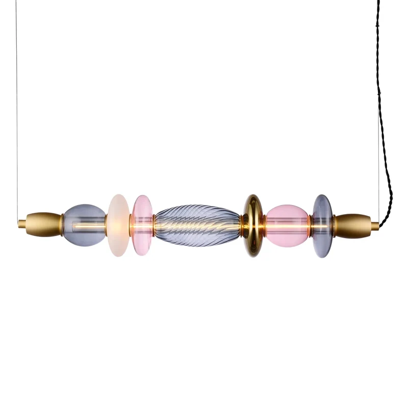 Suspension horizontale Léonor – Verre soufflé et design lumineux doré