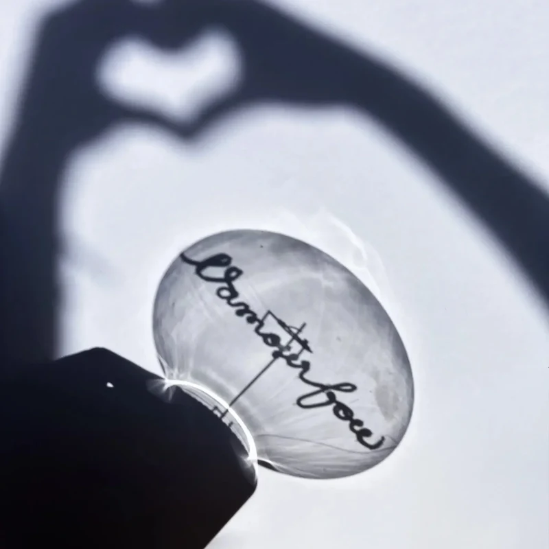 Ampoule décorative LED "L'amour Fou" - Message In TheBulb