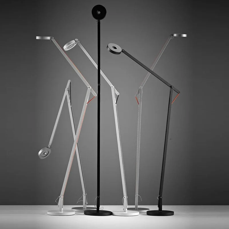 Rotaliana String LED-Stehleuchte mit Push Dimm To WarmWeiß
