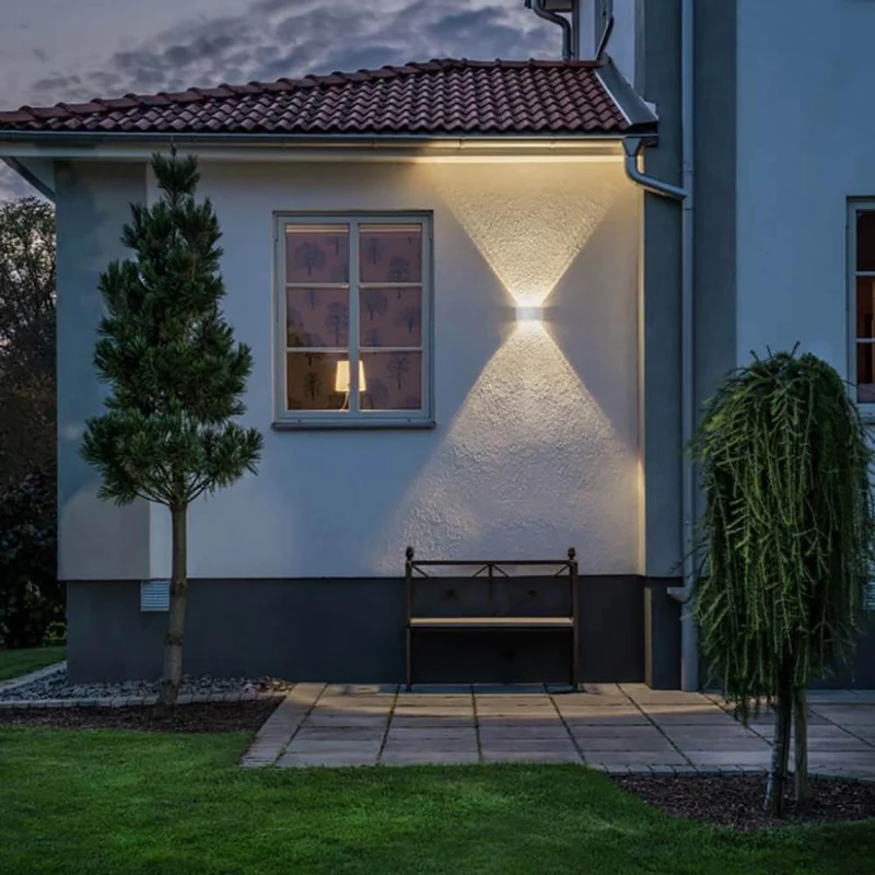 Chieri LED Außenwandleuchte
