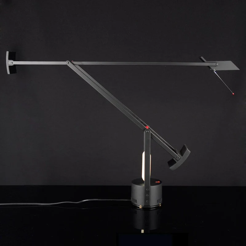 Artemide Tizio Micro Schreibtischlampe Schwarz