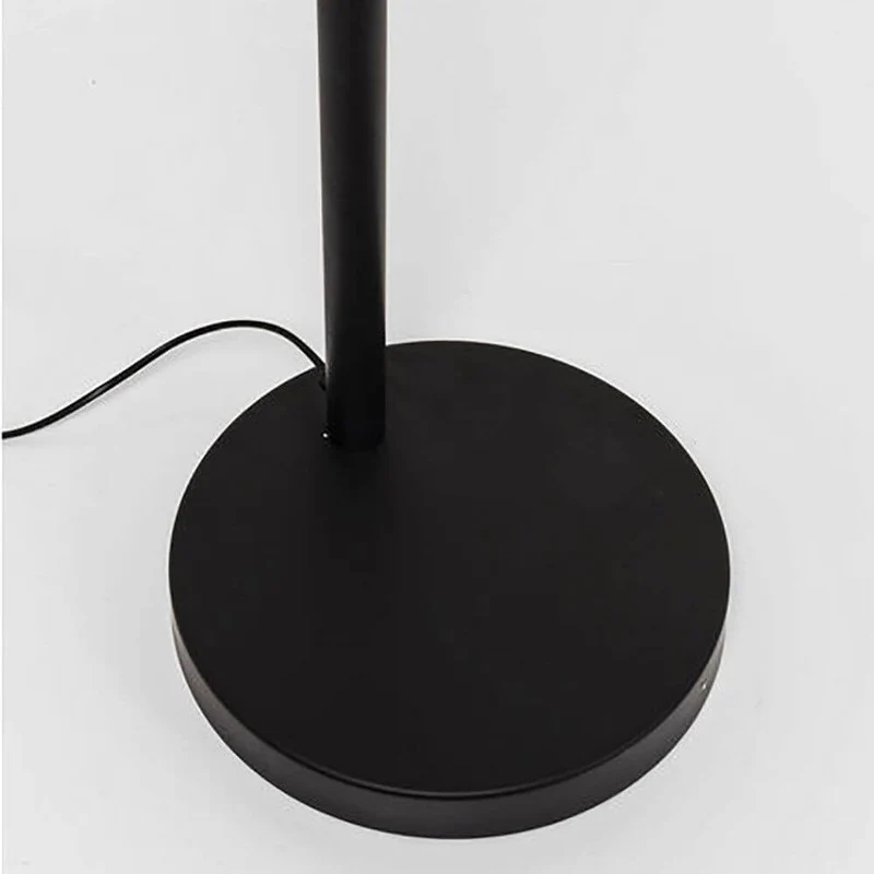 Design Stehleuchte Space Three LED