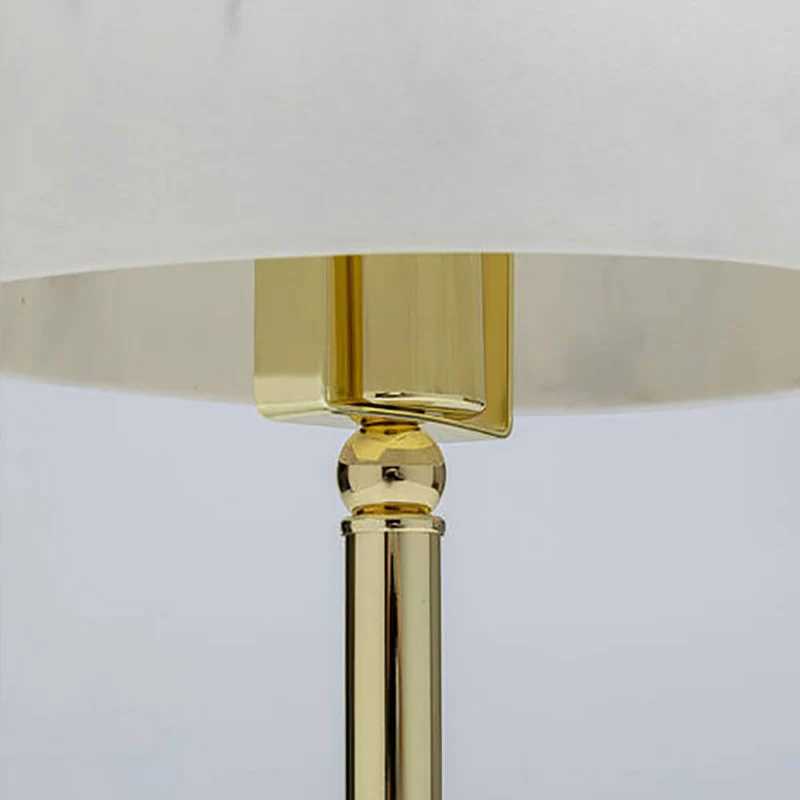Design Tischleuchte Horn