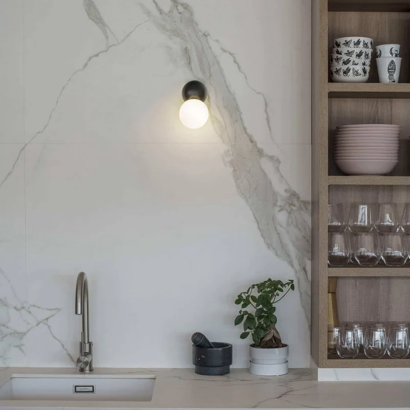 Joy LED Wandlampe Opalglas