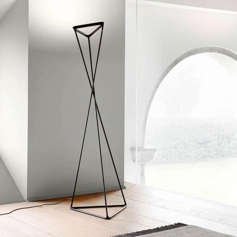 Luceplan LED Stehlampe Tango schwarz