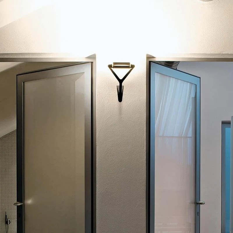 Luceplan Wandlampe Lola Lichtwirkung drehbar