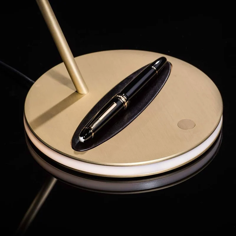 Slamp LED Schreibtischlampe Overlay & Montblanc Meisterstück Le Grand