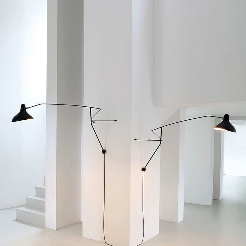 DCWéditions Mantis BS2 Wandleuchte mit Ausleger
