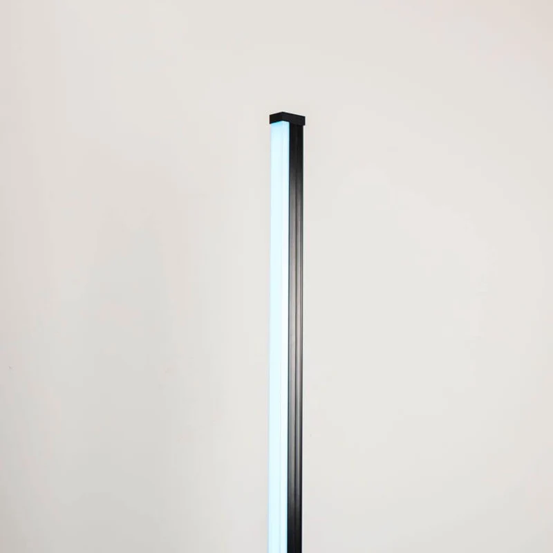 Sting RGB minimalistische LED-Stehleuchte