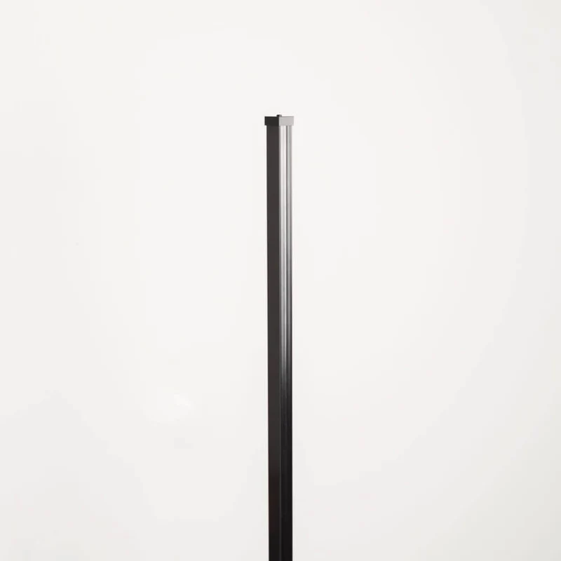 Sting Blackline hochwertige LED-Stehleuchte Warmweiß Schwarz