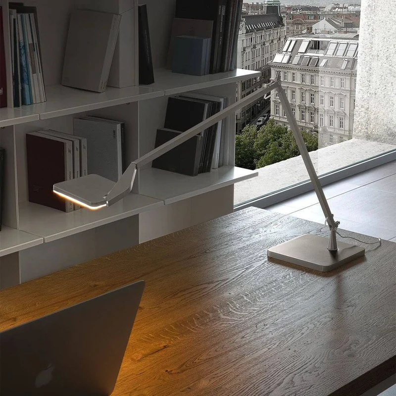 Panzeri Jackie LED-Tischlampe verstellbar mit Touchdimmer