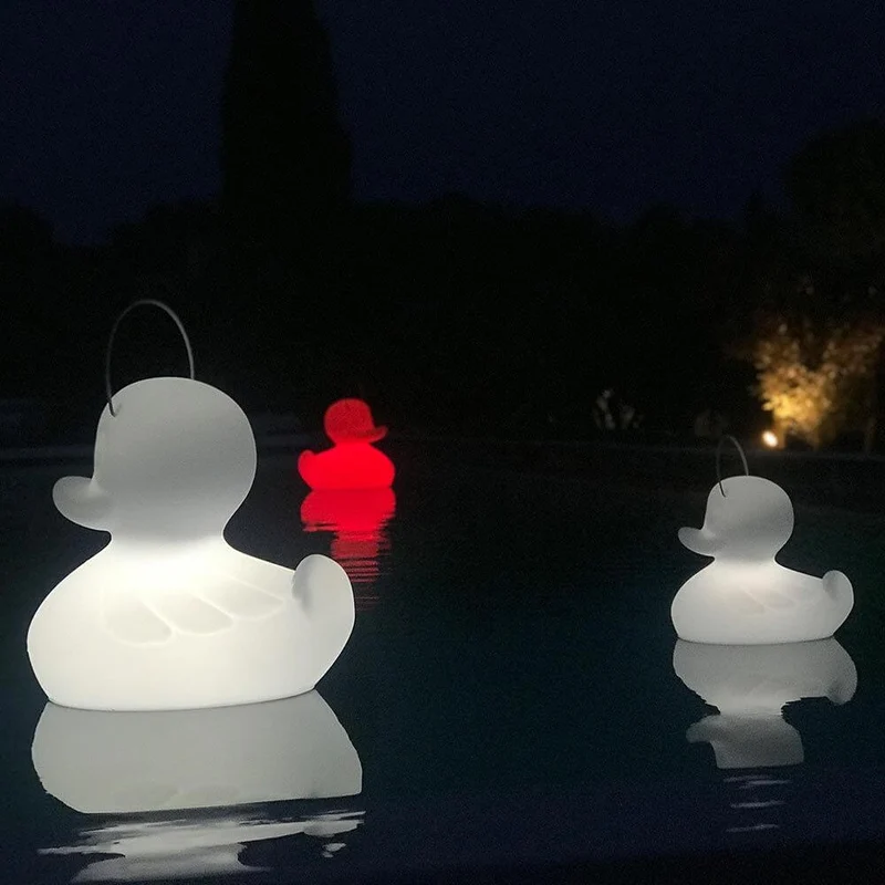 Schwimmfähige Akku-LED-Lampe Duck-Duck XL Weiß