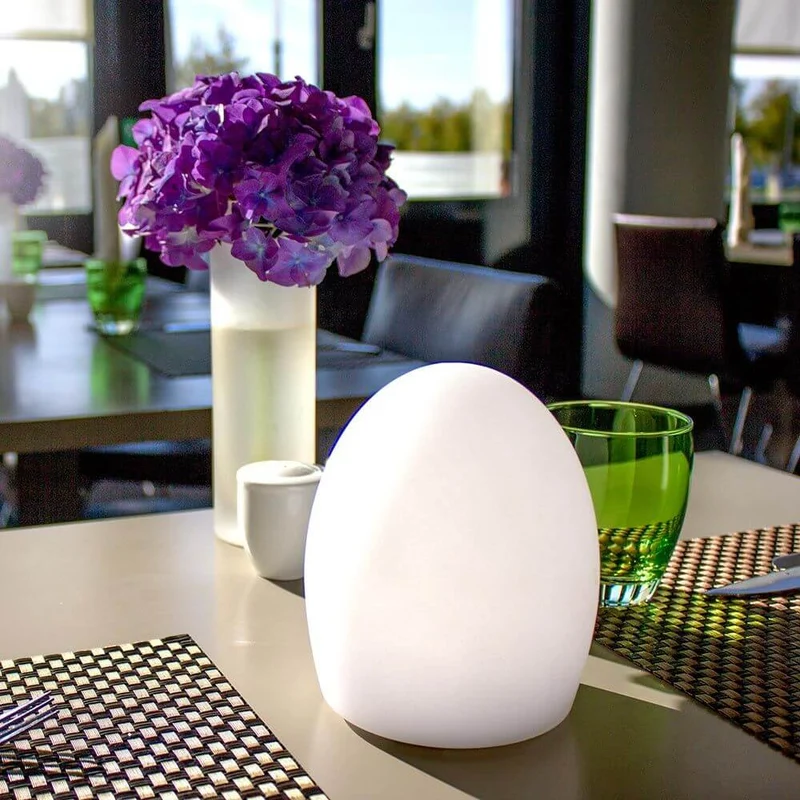 Point Aida Akku LED-Tischlampe mit App-Steuerung