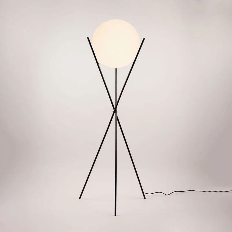 s.luce Orb Axis Glaskugel Stehlampe Dreibein 160cm