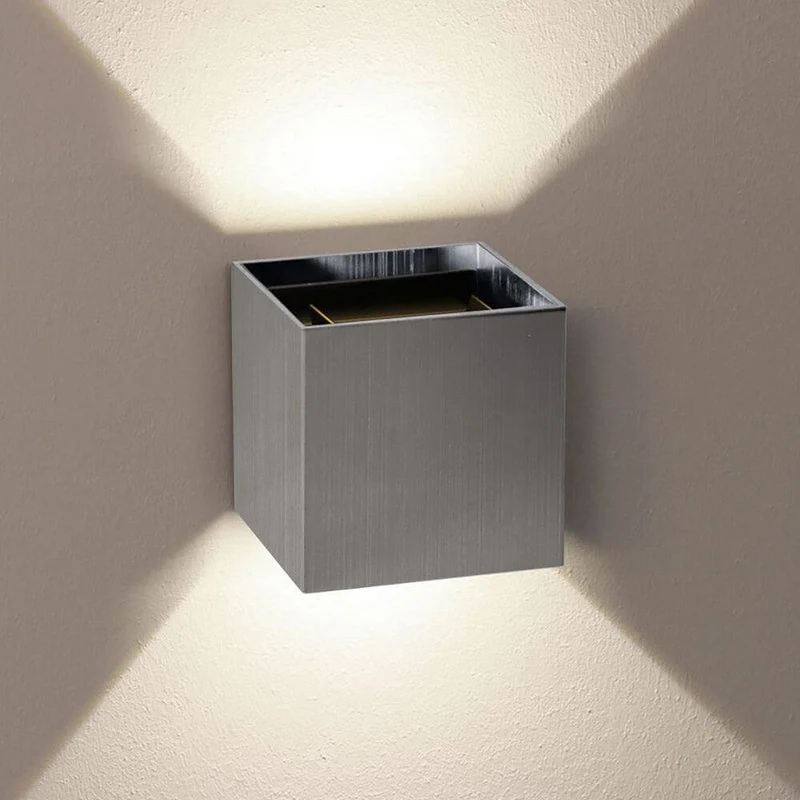 s.luce Ixa LED Wandlampe verstellbare Winkel Innen & Außen IP44