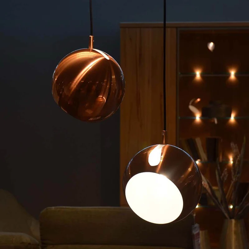 s.luce Ball Metall Pendelleuchte mit drehbarem tauschbaren Schirm