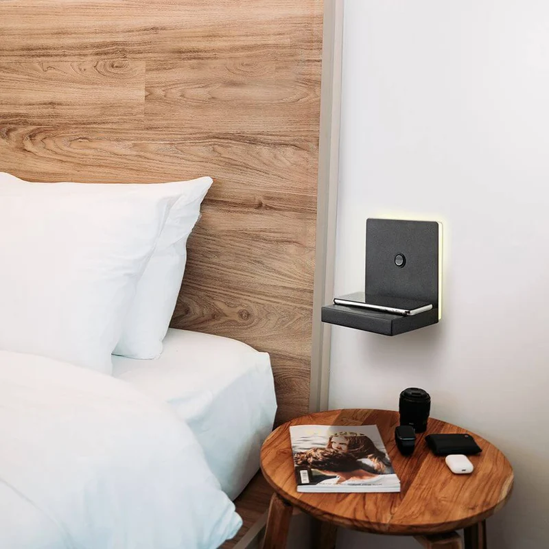 Zanzibar quadratische LED-Wandleuchte mit Ladestation
