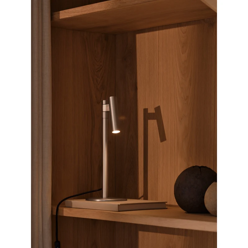 MAKOTO G9 SATIN KROM BORDLAMPE