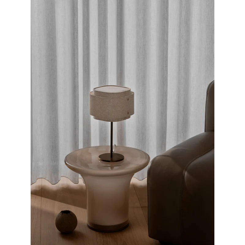 TAKAI H37 BEIGE STOF BORDLAMPE
