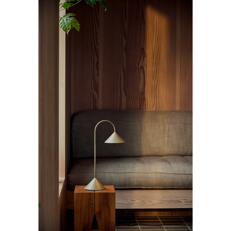 GRASP BORDLAMPE H47 SAND GREY PORTABLE